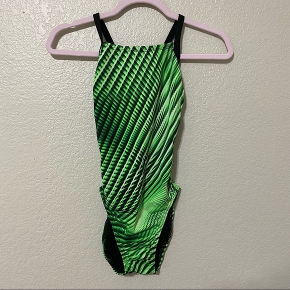 Speedo Endurance+ Green and Black Swim - Picture 1 of 4